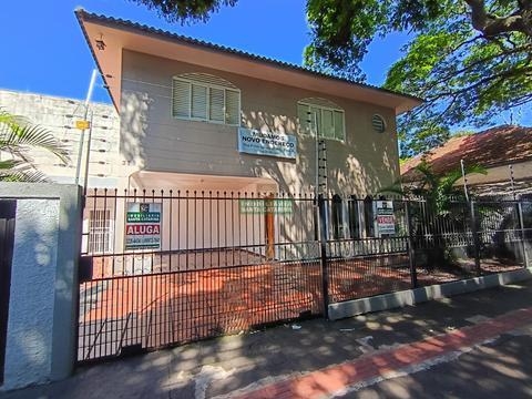 Sobrado para locação em MARINGÁ, ZONA 04, com 2 quartos, com undefined m²