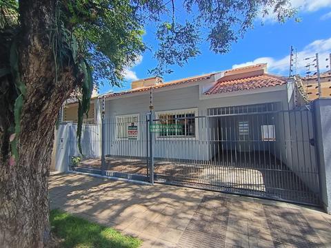 Casa para alugar em Maringá, Zona 07, com 2 quartos, com 70 m²