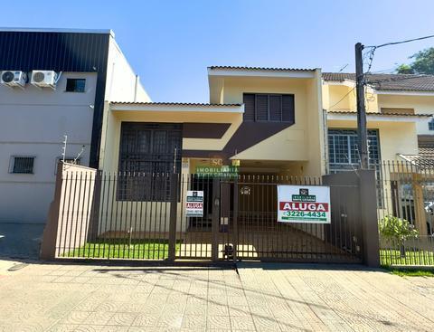 Sobrado para alugar em Maringá, Zona 07, com 3 quartos, com 141 m²
