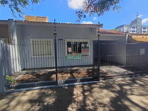 ALUGA CASA NA ZONA 07 DE 70 M² COM 02 QUARTOS | MARINGÁ - PR