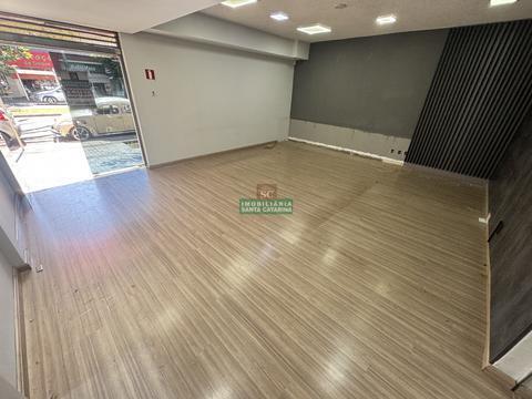 ALUGA SALA COMERCIAL TERRÉA DE 380 M² | CENTRO DE MARINGÁ 