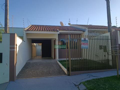ALUGA | Casa com suíte e espaço gourmet no Parque Residencial Aeroporto | Maringá - PR