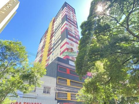 Apartamento para locação no Edifício Rui Cesare | Centro de Maringá