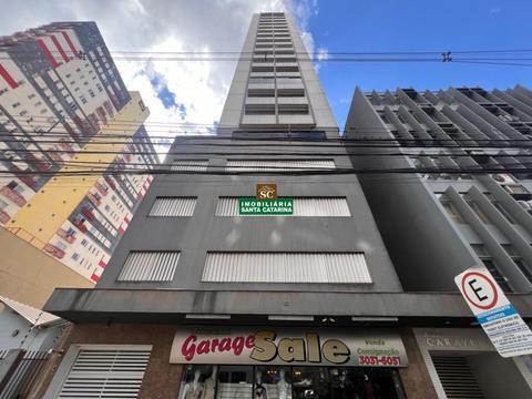 Apartamento para locação no Centro de Maringá | Edifício Caravelas | 8º andar | vista para a Catedral